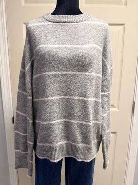 H&M Divided Gray Striped Sweater